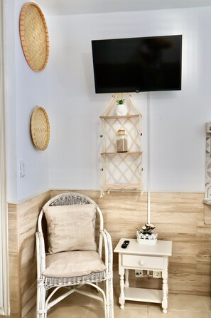 Interior - Vista Blanca Room 2 Holiday Apartment with Wi-Fi (Playa Blanca)