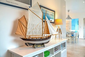Interior - Apartment 'Plougasnou Proche Mer' with Wi-Fi (Plougasnou)