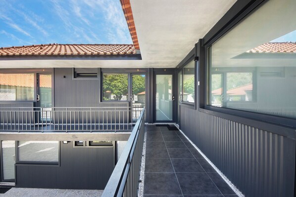 Property grounds - Room 'Quarto 8' with Mountain View, Wi-Fi and Air Conditioning (Rossas)