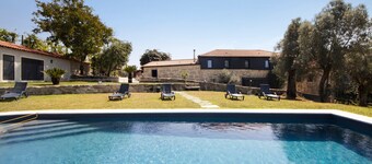 Country House 'Quinta De Ramil' with Mountain View, Wi-Fi and Air Conditioning