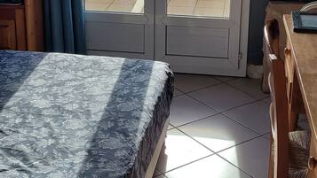 3 chambres, fer et planche Ă repasser, Wi-Fi gratuit, draps fournis