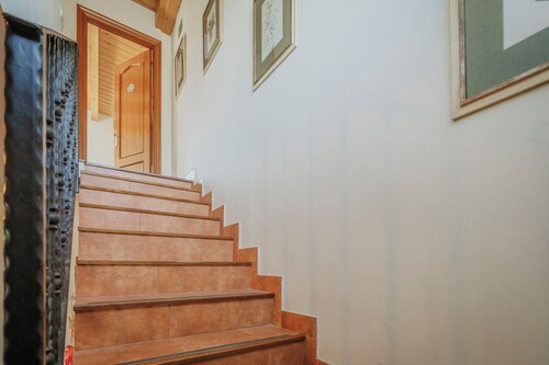 Country House 'La Cabaña' with Mountain View, Private Garden and Wi-Fi