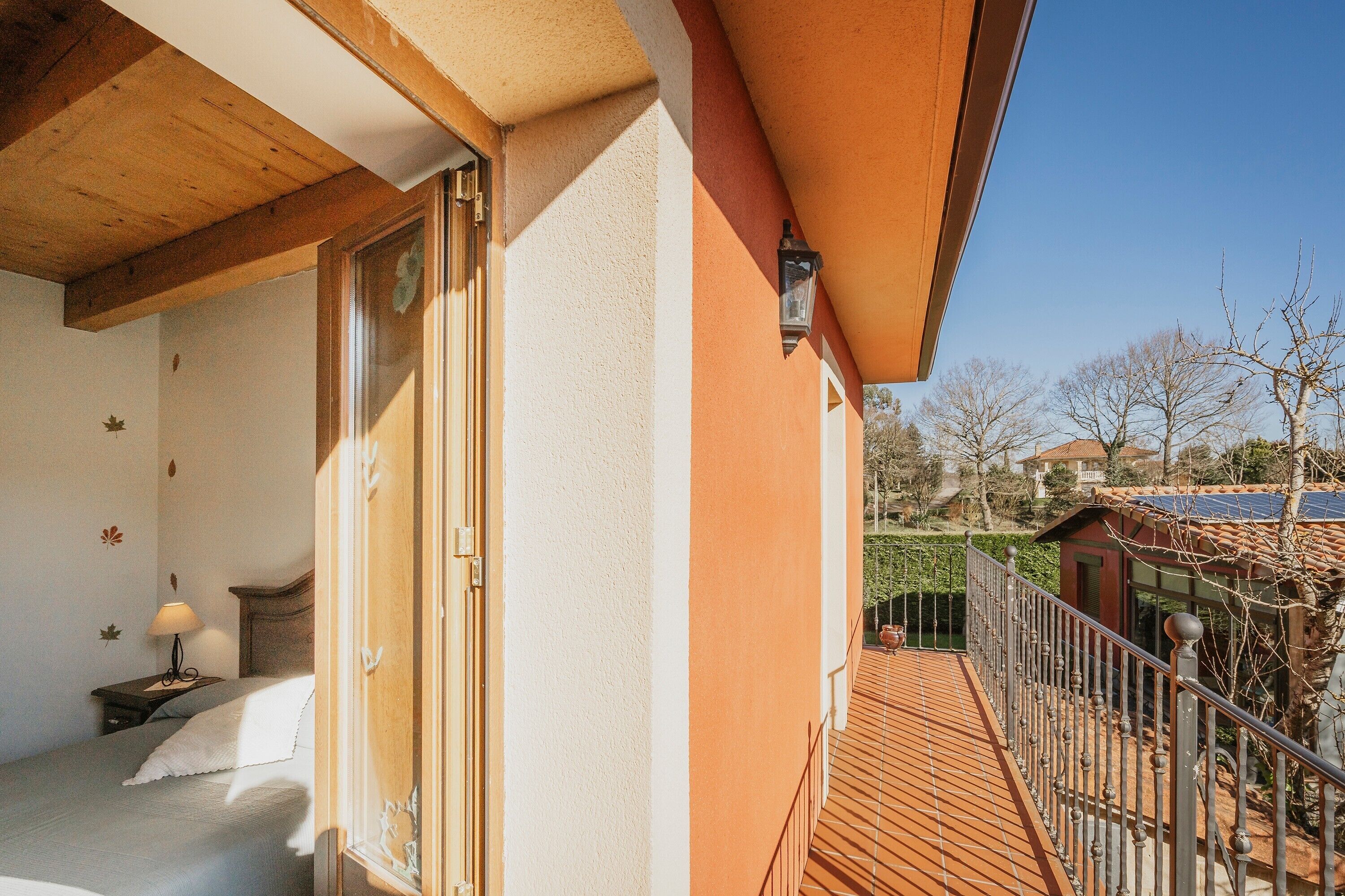 3 chambres, accès au Wi-Fi (inclus), literie fournie