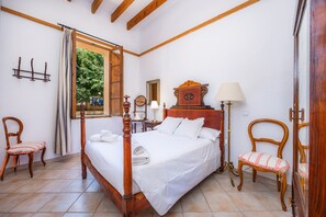 5 bedrooms, free WiFi, bed sheets - Apartment 'Can Seno En Santa Margalida' with Private Terrace, Wi-Fi and Air Conditioning (Santa Margalida)