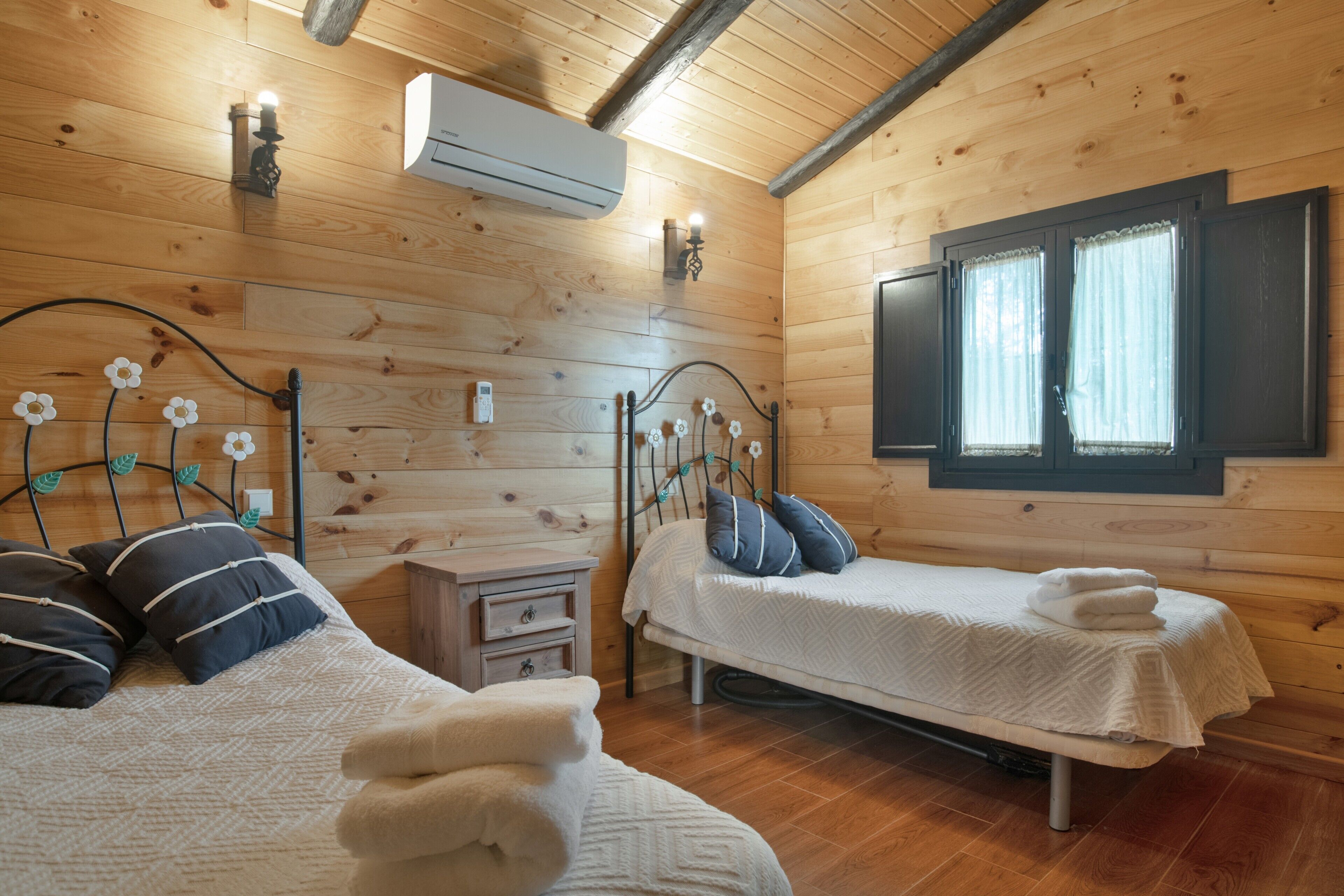 3 bedrooms, free WiFi, bed sheets