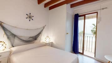 2 slaapkamers, een strijkplank/strijkijzer, gratis wifi, beddengoed