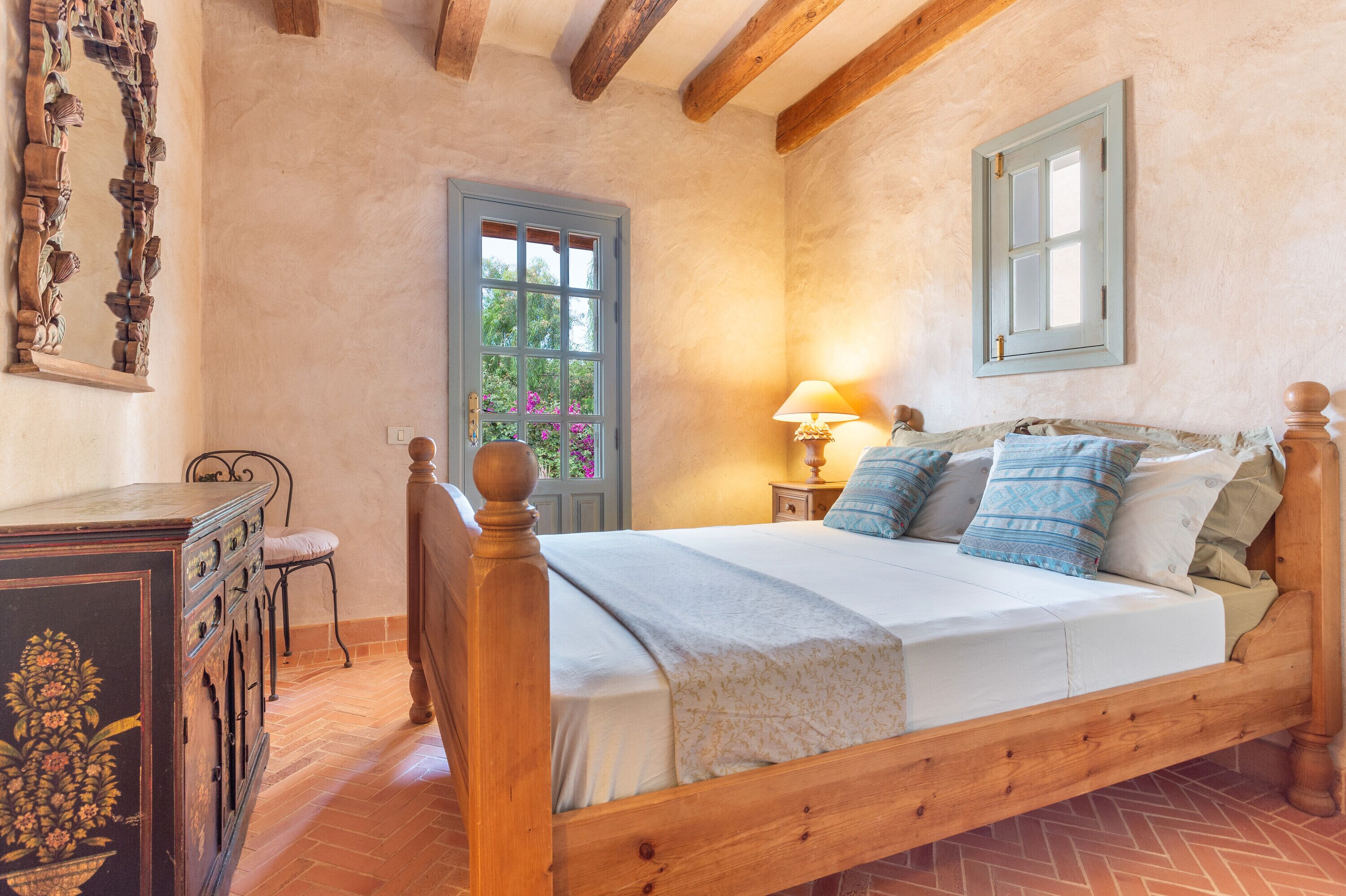 5 Schlafzimmer, Bügeleisen/Bügelbrett, kostenloses WLAN, Bettwäsche