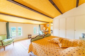 2 habitaciones, wifi gratis y ropa de cama 