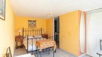 1 chambre, Wi-Fi gratuit, draps fournis