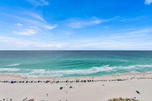 On the beach - Jade East 1630-beautiful beach front unit (Destin)