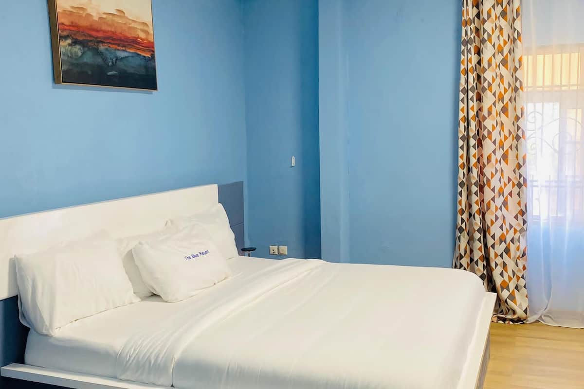 Superior-Apartment, Blick auf den Innenhof | 2 Schlafzimmer, hochwertige Bettwaren, Daunenbettdecken