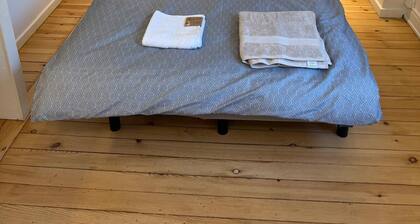 Room in Guest Room - North Beach Inn House