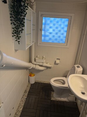 Dormitorio compartido, 1 habitación, fumadores | Baño