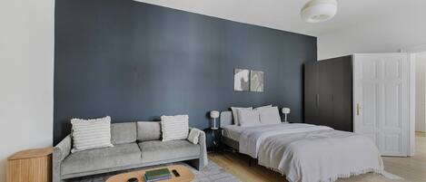 Bügeleisen/Bügelbrett, WLAN, Bettwäsche