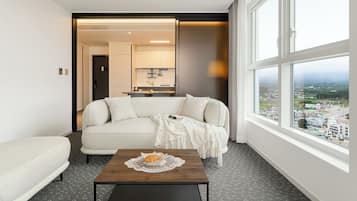 Premier Suite Ocean | 1 Schlafzimmer, schallisolierte Zimmer, Bügeleisen/Bügelbrett