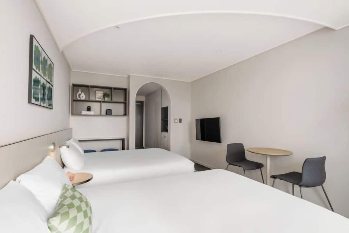 1 bedroom, soundproofing, iron/ironing board, free WiFi