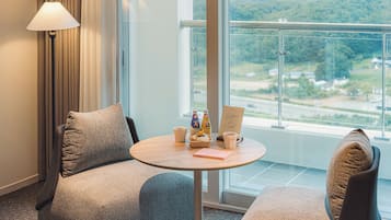 Studio Seorak | 1 Schlafzimmer, schallisolierte Zimmer, Bügeleisen/Bügelbrett