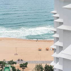 Premier Suite Ocean | 1 bedroom, soundproofing, iron/ironing board, free WiFi