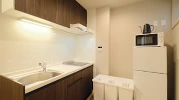 5-person Accomodation (2F: Entrance, 3F: Room), Non Smoking | Private kitchen | Fridge, microwave, stovetop, cookware/dishes/utensils