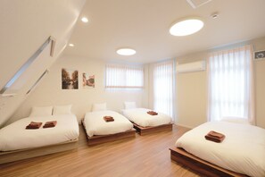 5-person Accomodation (2F: Entrance, 3F: Room), Non Smoking