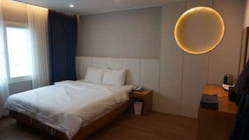 Deluxe Double Room, City View