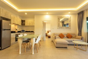Private kitchen - 2Beds Award Winning Nai Han Beach c126 (Rawai)