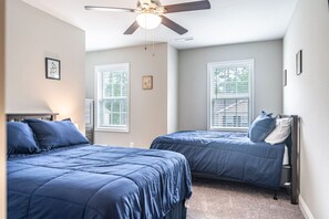 3 bedrooms, iron/ironing board, free WiFi, bed sheets