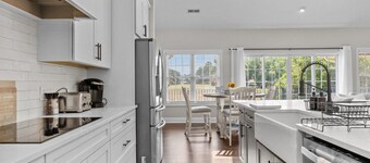 Discover Your Ultimate Luxury Retreat, Book today!