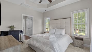 6 dormitorios, tabla de planchar con plancha, wifi gratis y ropa de cama