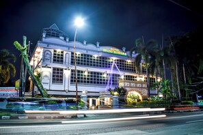 Exterior - Hotel Grand Bandara (Medan)
