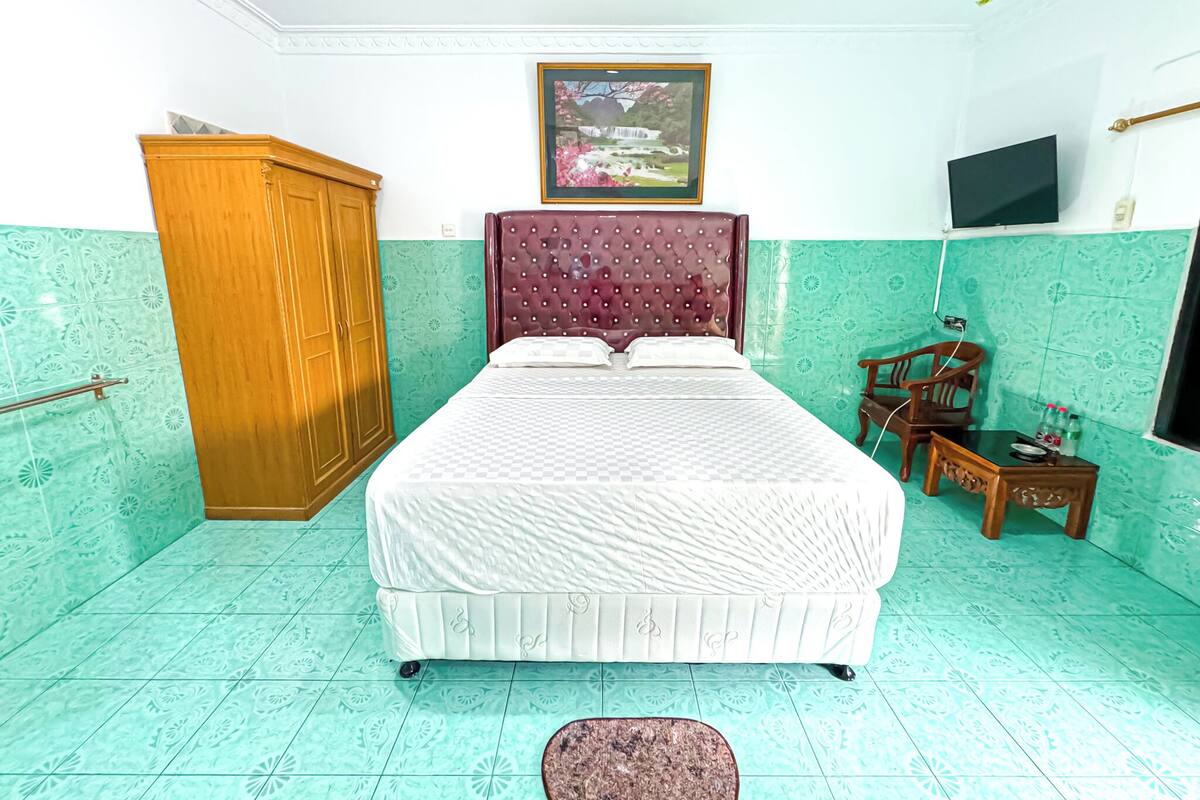 Superior kamer | Een bureau, gratis wifi, beddengoed