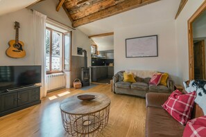 TV - Chalet Whitmoore - Argentière, Argentière (Chamonix), France (Argentière (Chamonix))