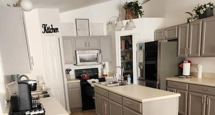 Emely's place
5 minutes from Jacksonville international airport