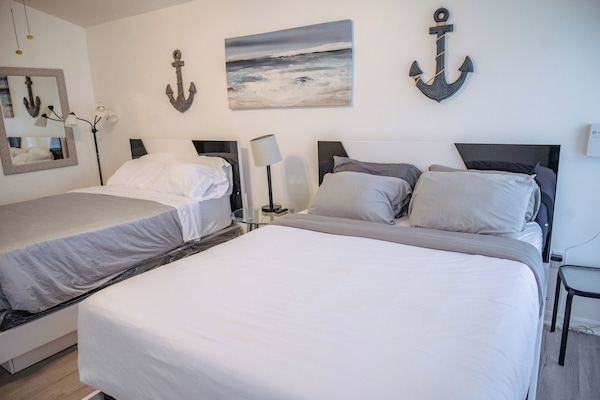 4 bedrooms, in-room safe, iron/ironing board, WiFi