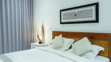 Comfort Double Room, Courtyard View | Desk, laptop workspace, free WiFi