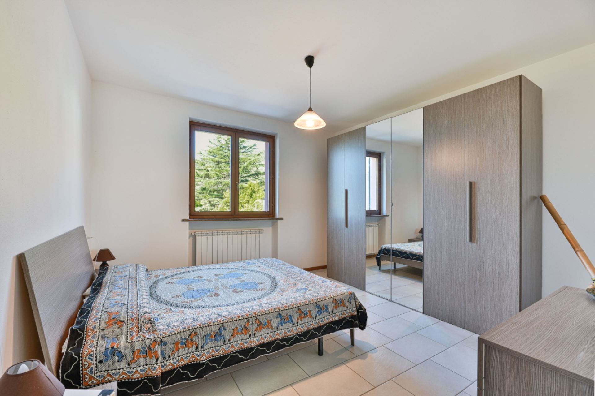 2 bedrooms, bed sheets