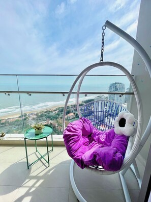 Grand Apartment | Pemandangan dari bilik