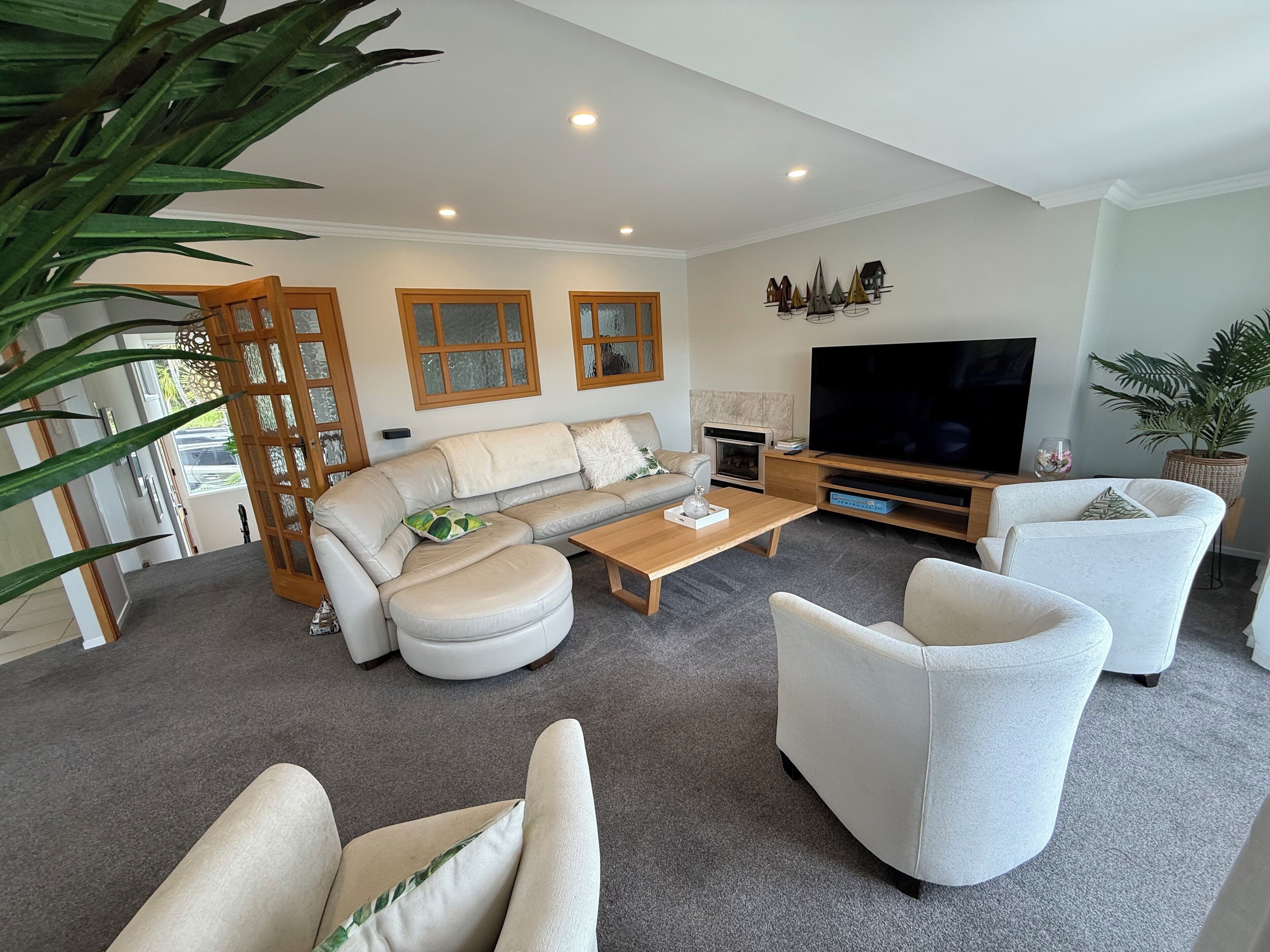 Deluxe Apartment, Non Smoking, Park View | Living area | 65-inch flat-screen TV with digital channels, TV, fireplace