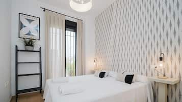 1 bedroom, iron/ironing board, internet, bed sheets