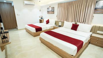 Chambre familiale | Rideaux d’obscurcissement, fer et planche à repasser