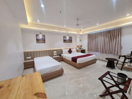 Superior Room | Blackout drapes, iron/ironing board, free WiFi, bed sheets