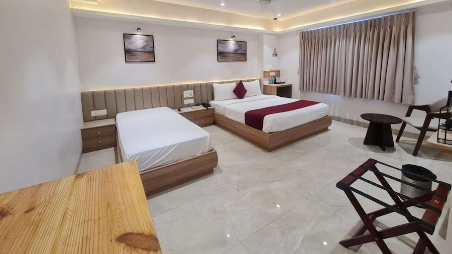 The Grand Murli Hotel, City Light Road, Surat