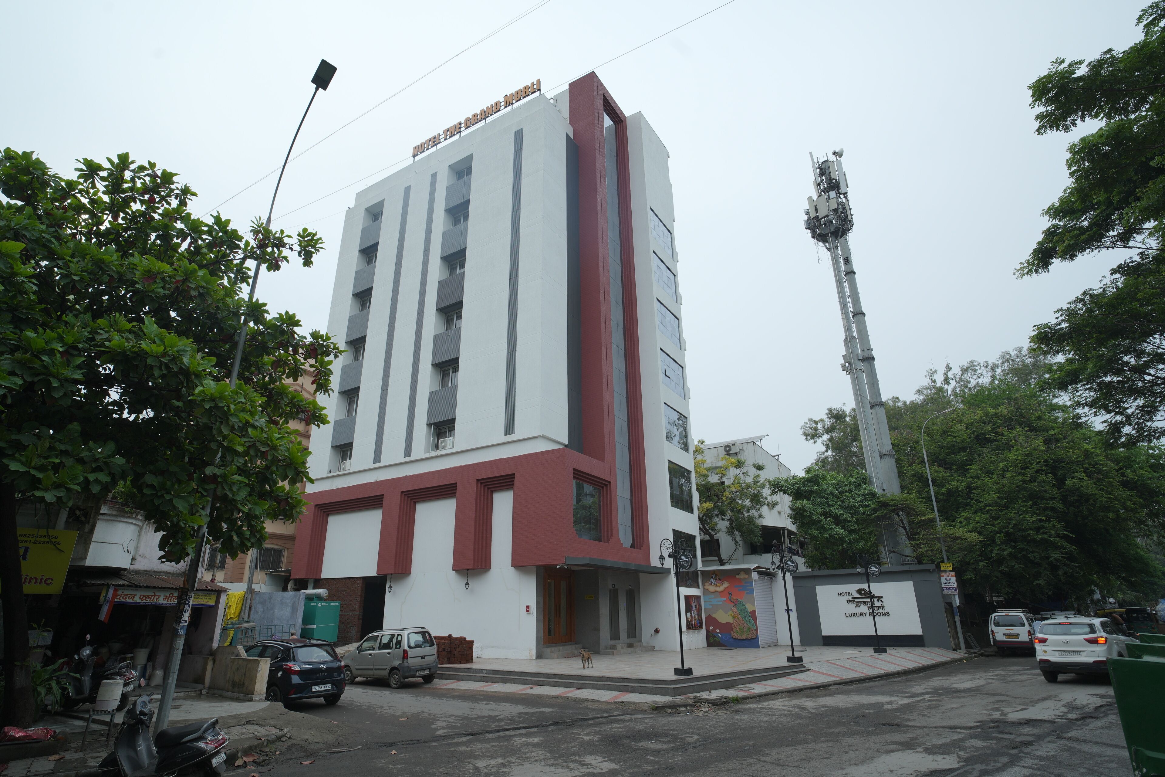 Foto - The Grand Murli Hotel, City Light Road, Surat