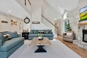 TV, fireplace, offices