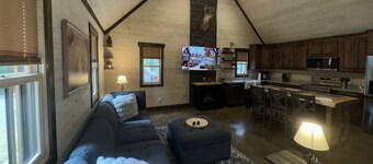 2 Mountain Cabins - Each with a hot tub, fire pit and covered patio - putting green & corn hole