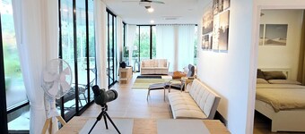 Charming villa with 2 bedrooms and WiFi, AC in pleasant Bangpra Sriracha