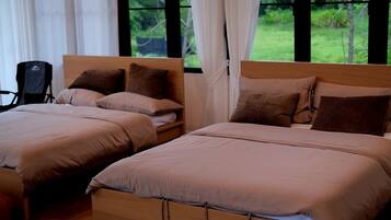 2 bedrooms, WiFi, bed sheets