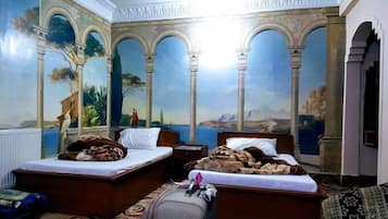 Deluxe Double Room | Soundproofing, iron/ironing board, free WiFi