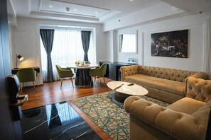 Premium Suite Room | Living area | TV - Hotel Soot (Barasat)
