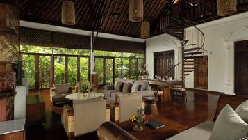 Luxury-Villa, 3 Schlafzimmer, Talblick, zum Garten hin | Wohnbereich | Flachbildfernseher